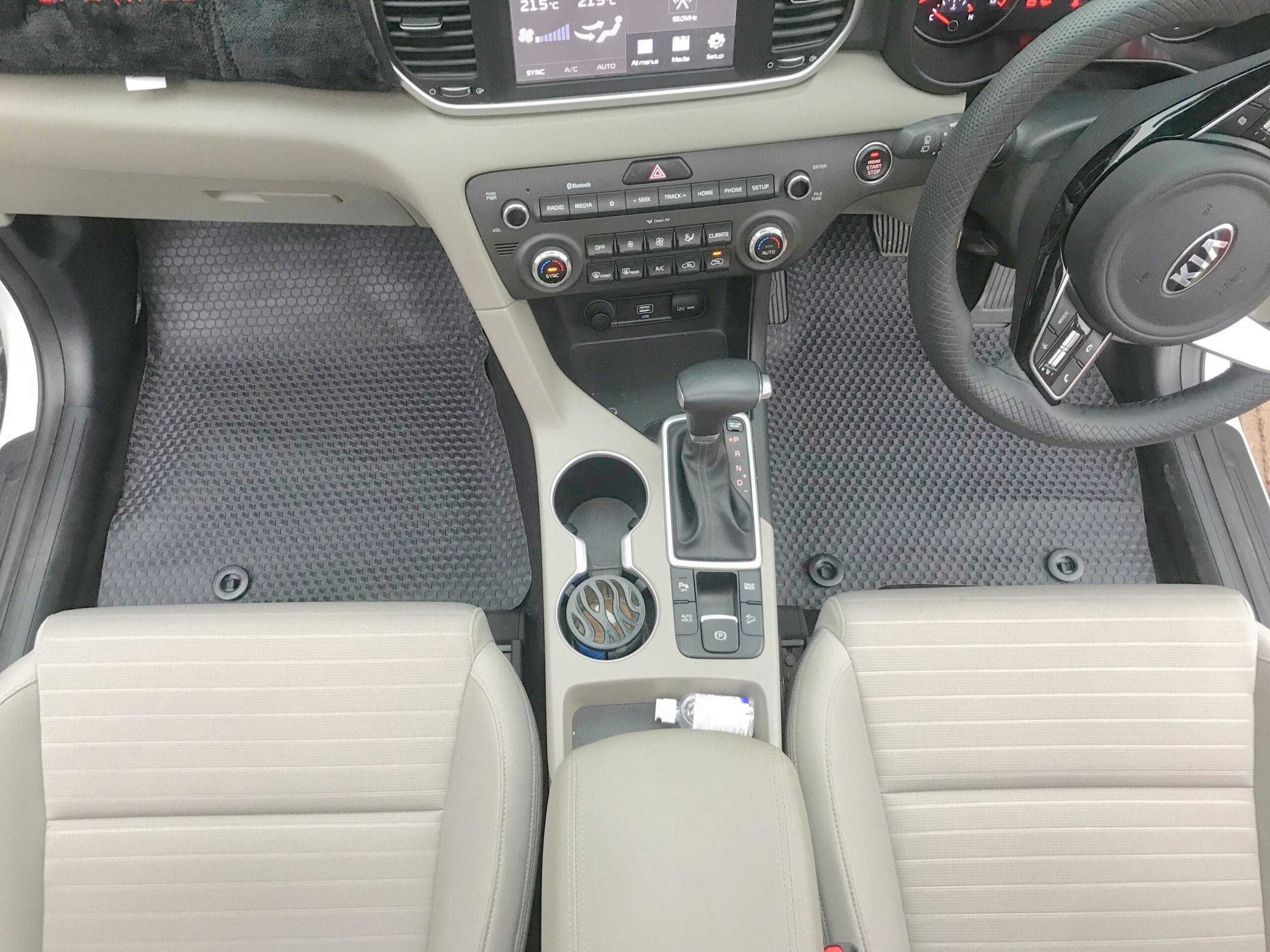 Haseen grey honeycomb PVC roll car mat