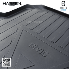 Haseen Honda Civic X trunk tray easy to clean, drop-in