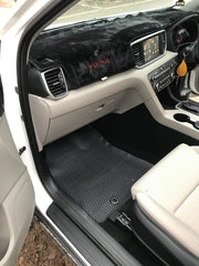 Haseen black honeycomb mat, customisable fit