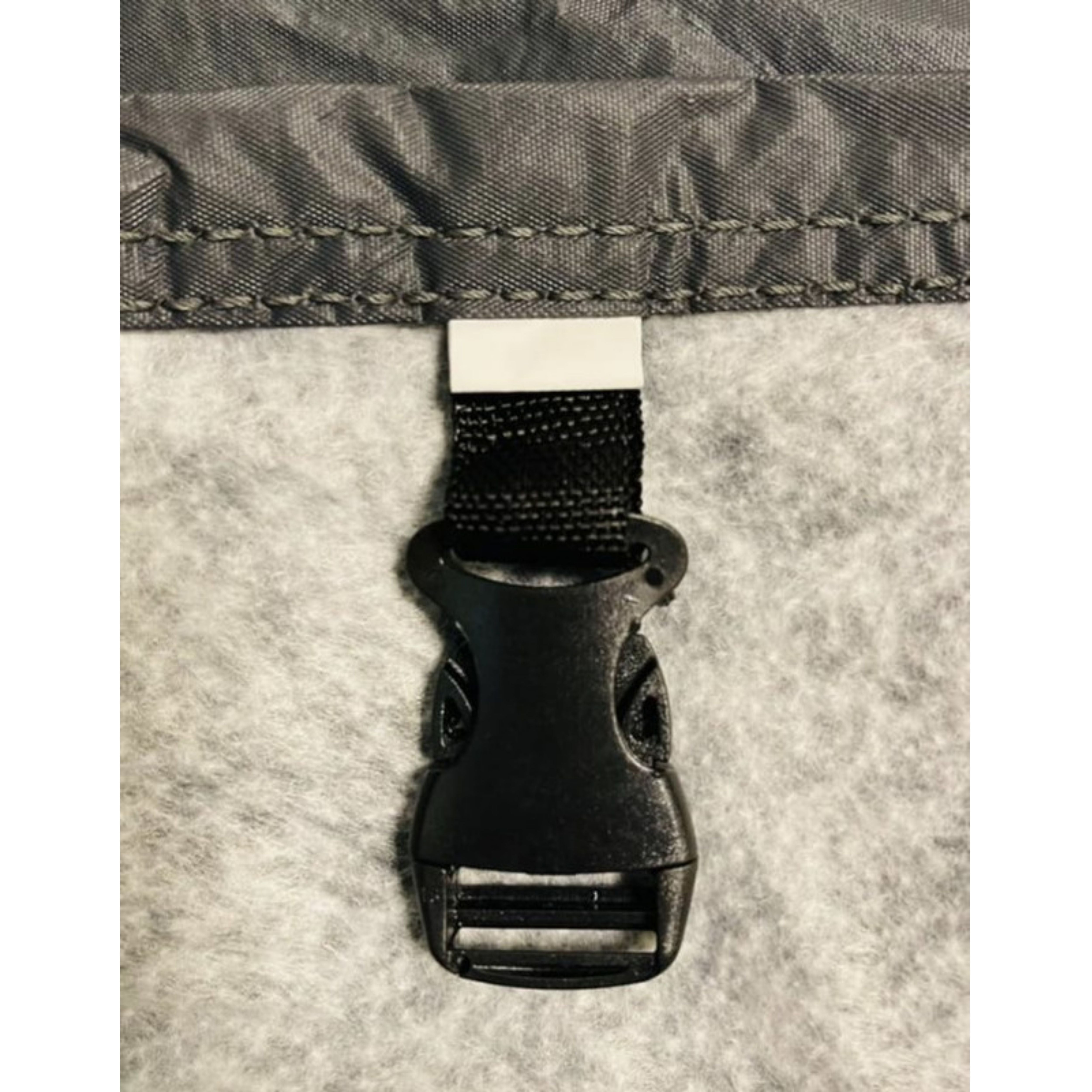 Haseen Spark Suzuki Alto car cover driving-door zip