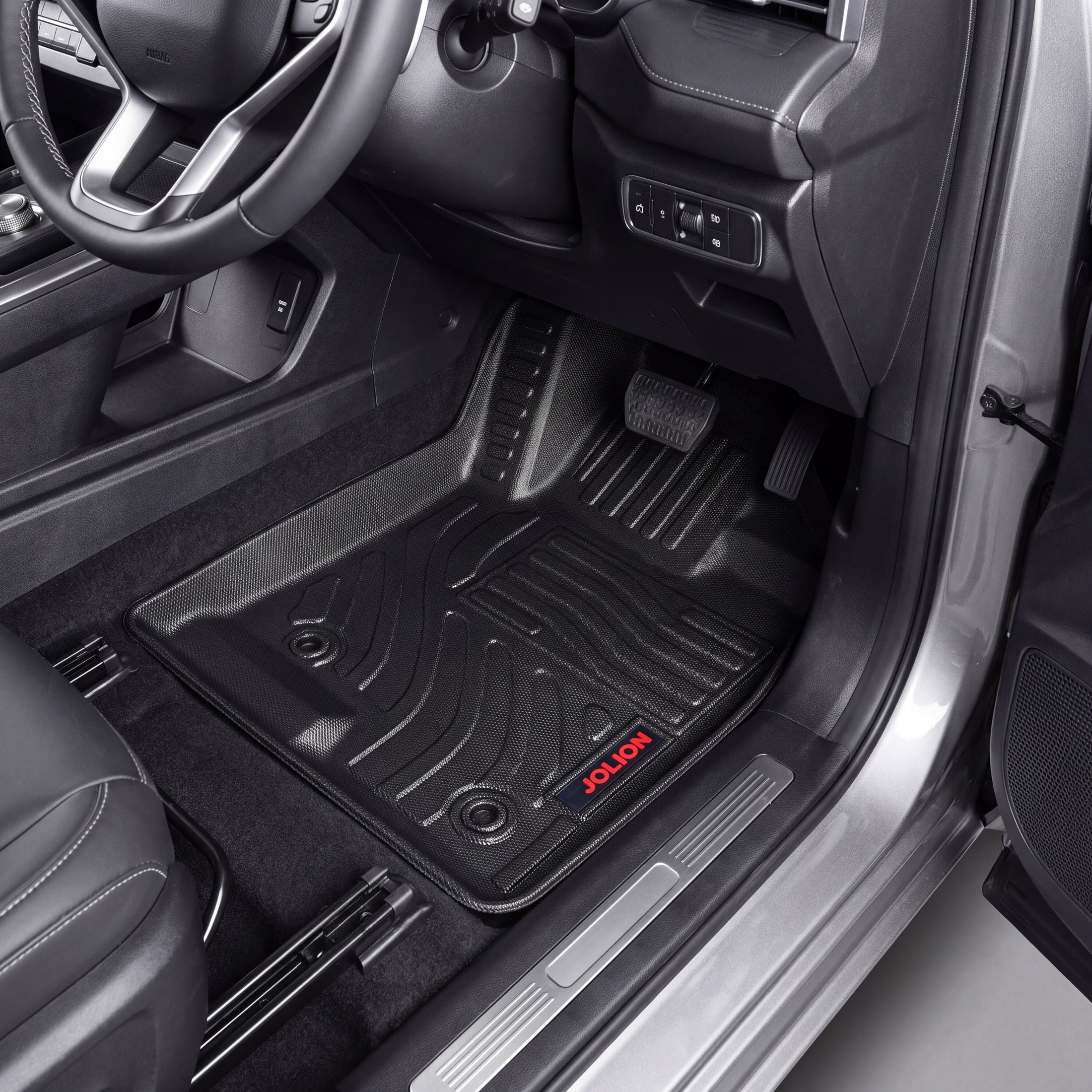 Haseen GWM Haval Jolion 9D TPE car floor mats installed – black heavy duty custom fit mats, Pakistan