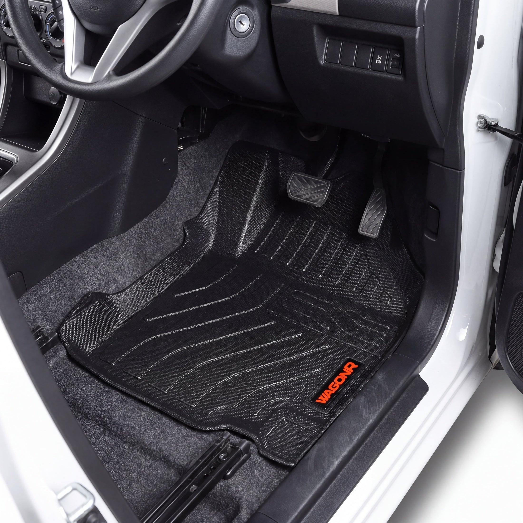 Haseen Suzuki Wagon R 9D TPE car floor mats installed – black ribbed mats with red Wagon R logo, Pakistan