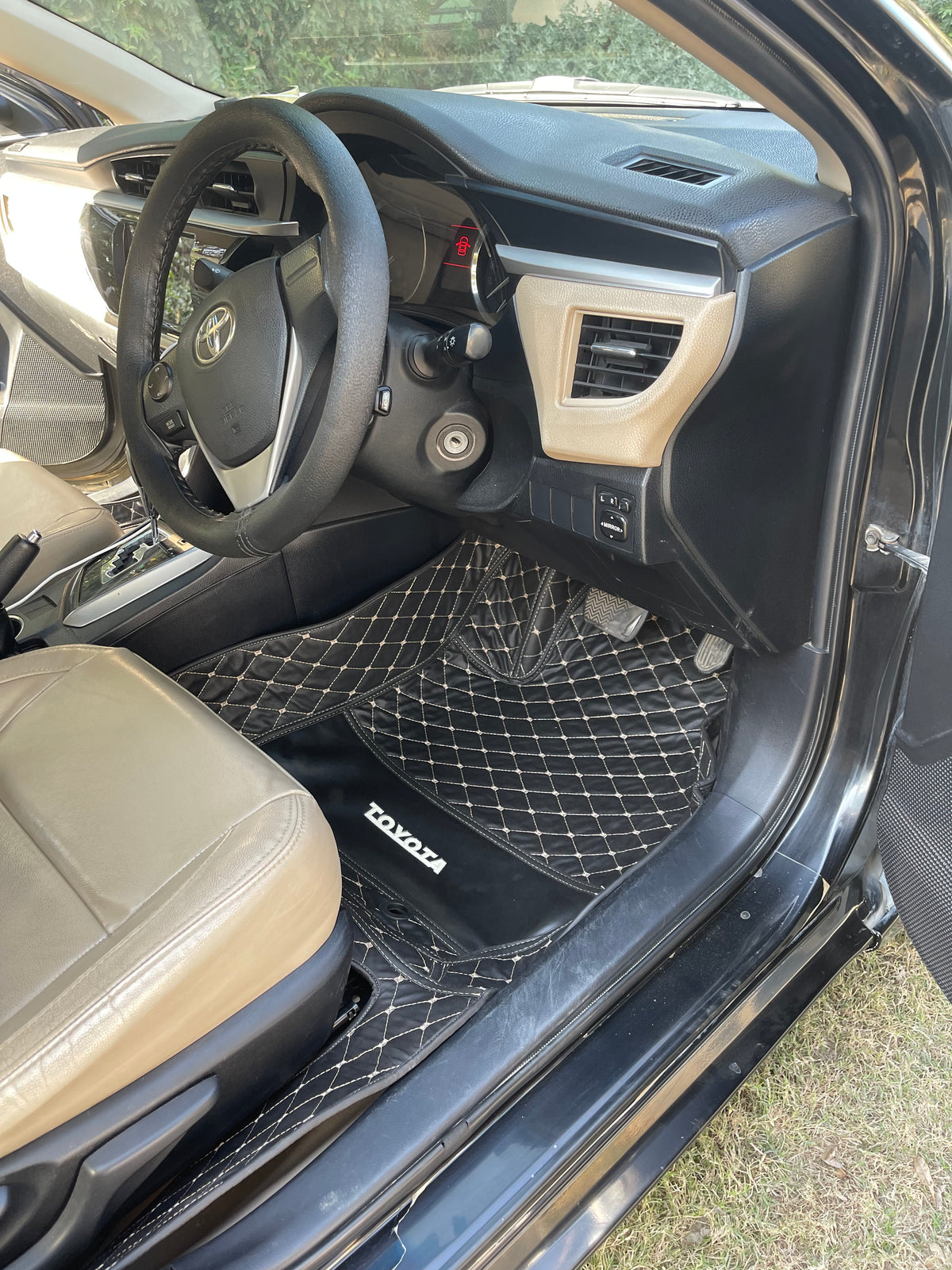 TOYOTA COROLLA 2014-PRESENT LUXURY 9D LEATHER FLOOR MAT