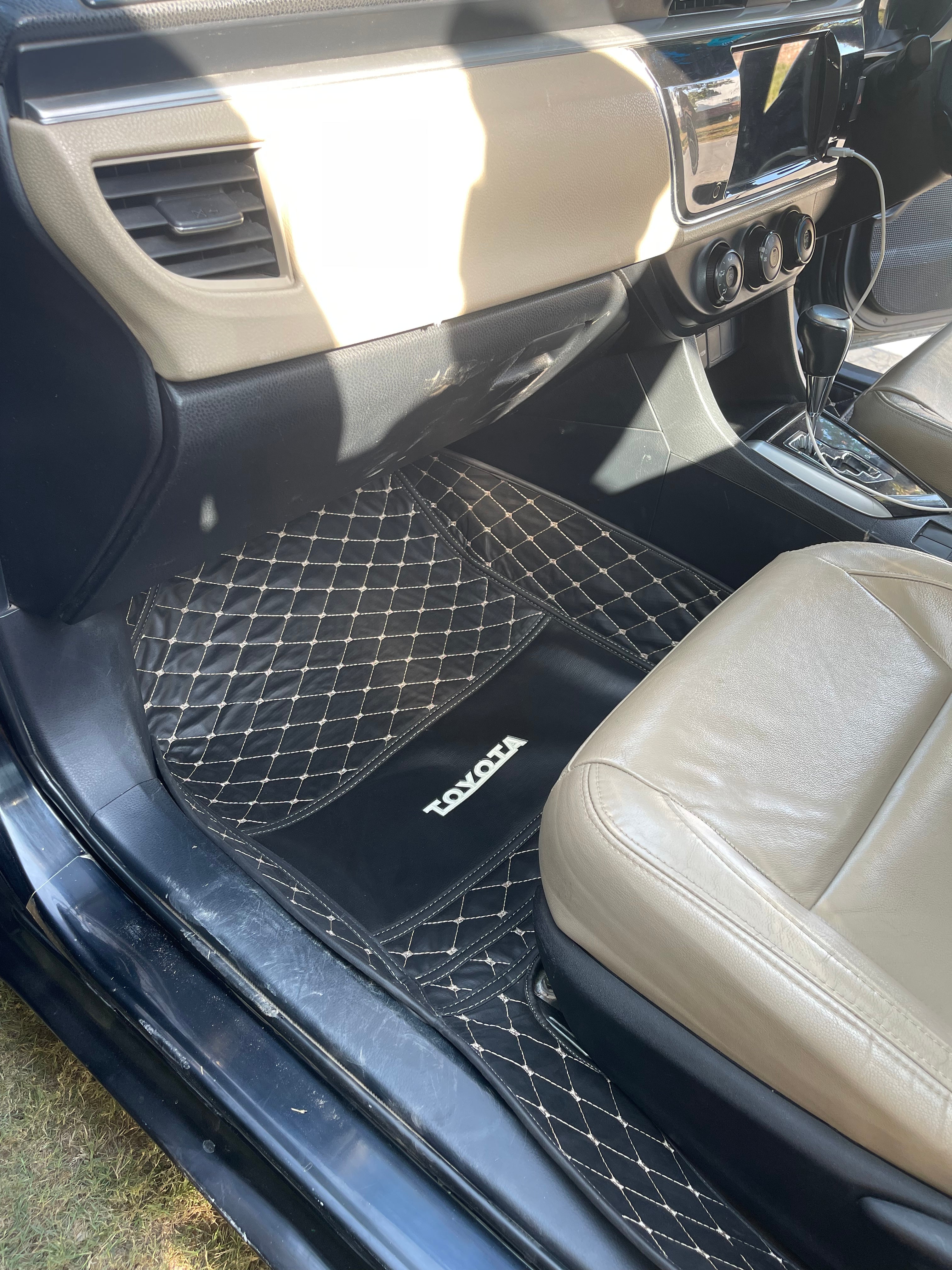 TOYOTA COROLLA 2014-PRESENT LUXURY 9D LEATHER FLOOR MAT